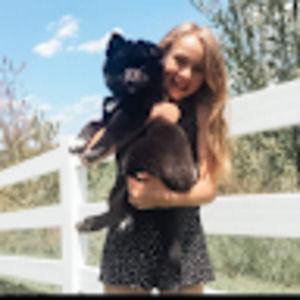 Meet your Posher, Nora